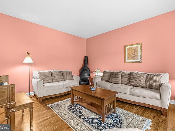 5th image of 17713 Foxmoor Dr