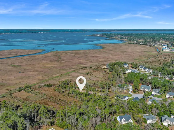 1217 Strange Court, Morehead City, NC 28557