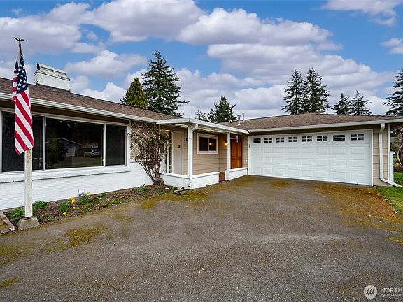 3rd image of 7847 78th Avenue SW