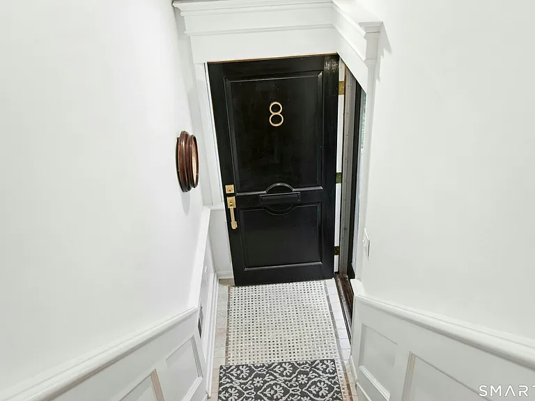 377 Main St #8 — Photo 3