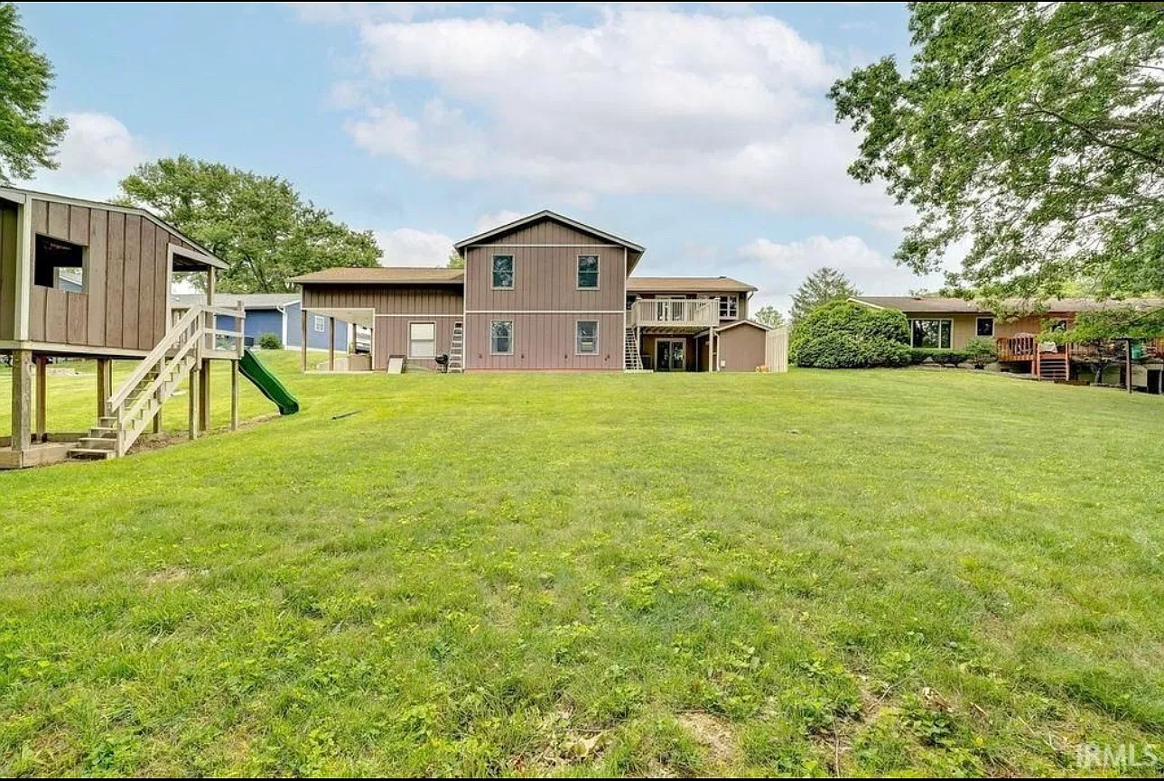 5 bed, 3512 sqft, $3,400 — Photo 2