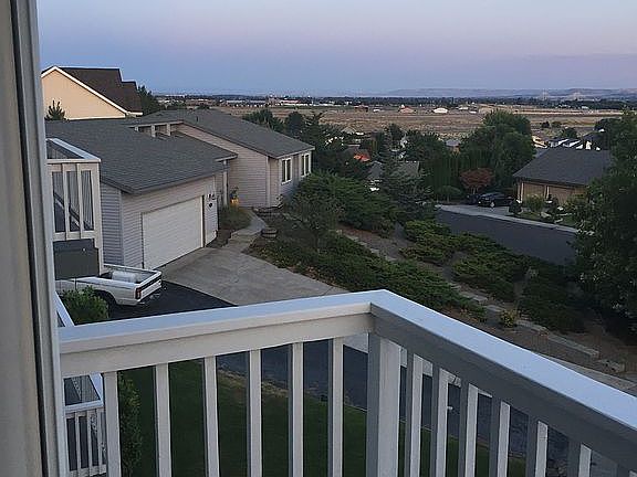 5th image of 3915 Meadow Beauty Dr