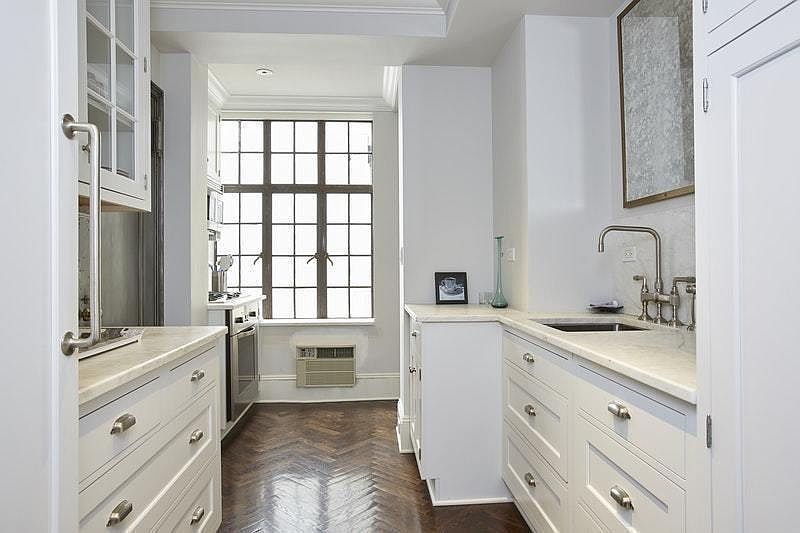 2nd image of 433 E 57th St #16B