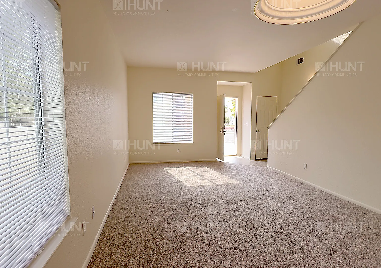 3 bed, 1596 sqft, $2,329 — Photo 3