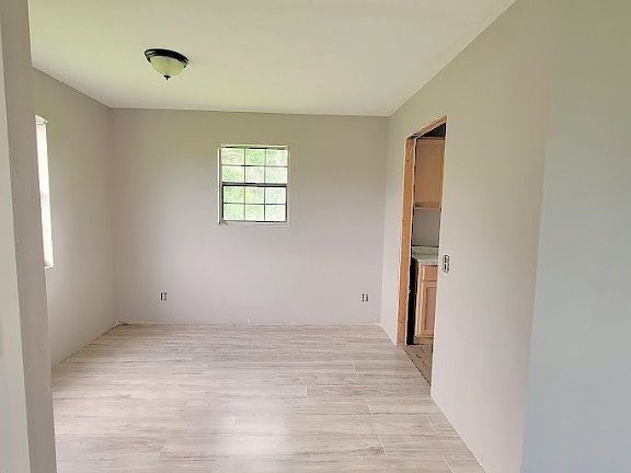 2nd image of 685 Avenue B NW