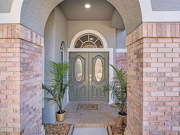 3rd image of 9138 Callaway Dr