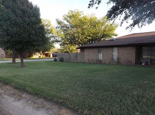 1025 NW 5th St, Hamlin, TX 79520