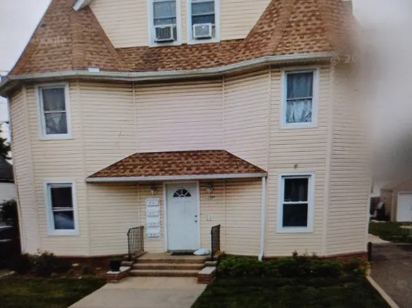 (undisclosed Address), Uniondale, NY 11553