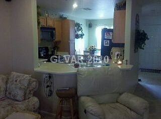 4th image of 9098 Maycott Ave