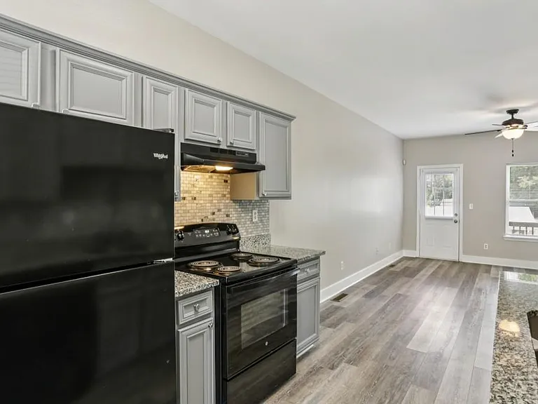 751 Prince Pl NW — Photo 15