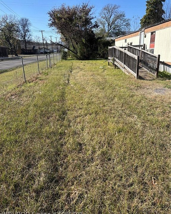 2nd image of 303 Wilson Ave