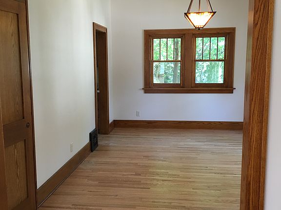 4th image of 1825 Jefferson Ave