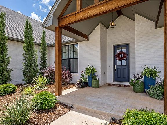 5th image of 15901 Windrush Pl
