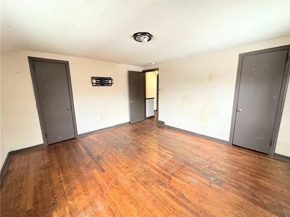 pittsburgh-pennsylvania-11417857 picture