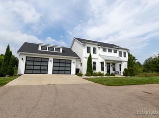 4408 Summit Pointe Ct, Caledonia, MI 49316