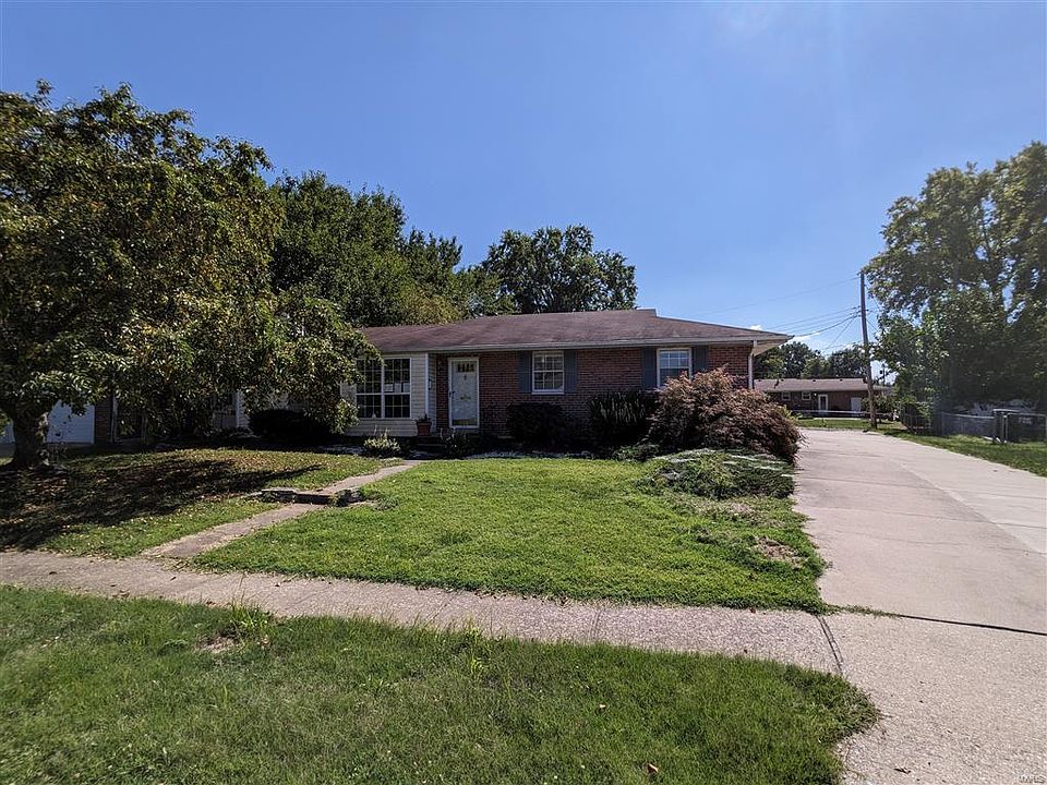 1st image of 3132 Carlson Ave