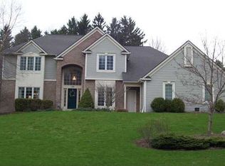 120 Neuchatel Ln, Fairport, NY 14450