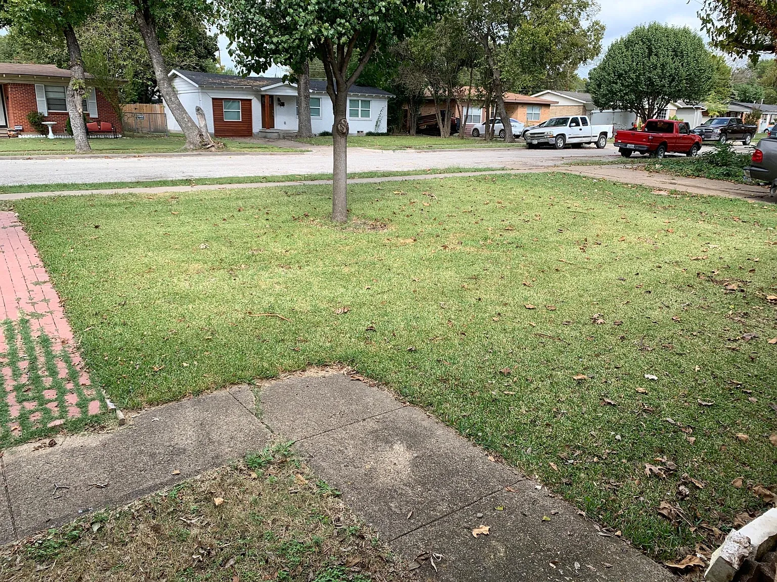 126 Pecos St — Photo 4