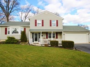 823 Carpenter Rd, North Brunswick, NJ 08902