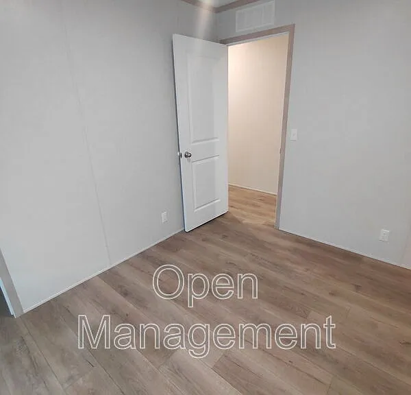 330 Kevin Dr — Photo 13