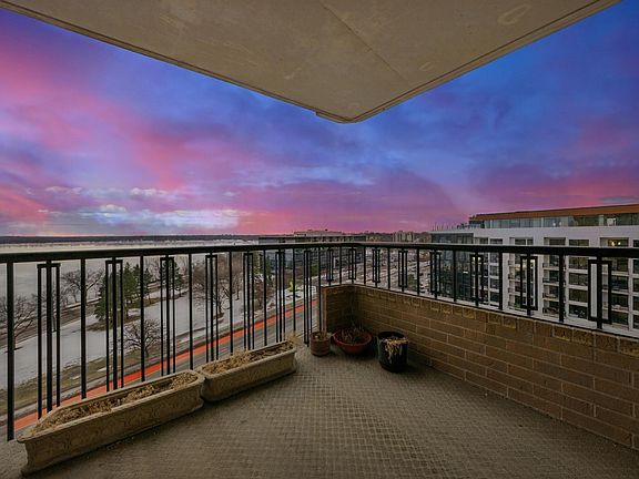 3rd image of 2950 Dean Pkwy APT 1005