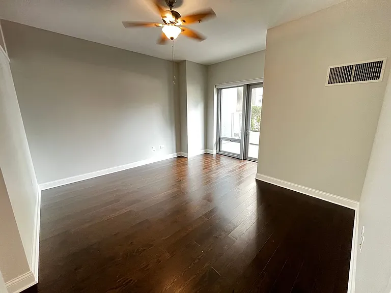 160 E Illinois St #803 — Photo 8