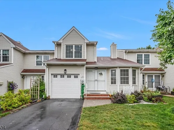 119 Choctaw Ridge Rd, Branchburg Twp., NJ 08876