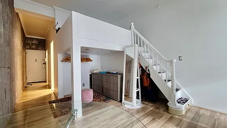 Rented by Julien Aractingi, LREB