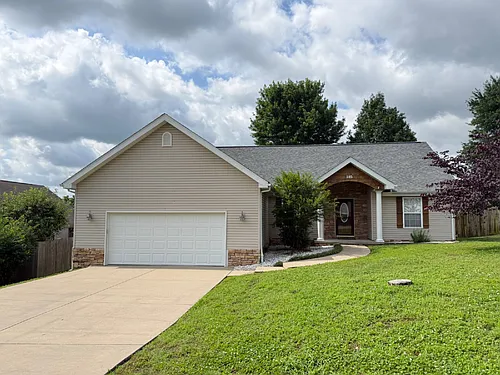 285 Willowbrooke Photo 1