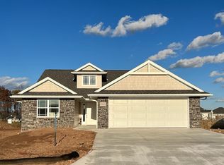 2533 Willow Ct, Green Bay, WI 54311