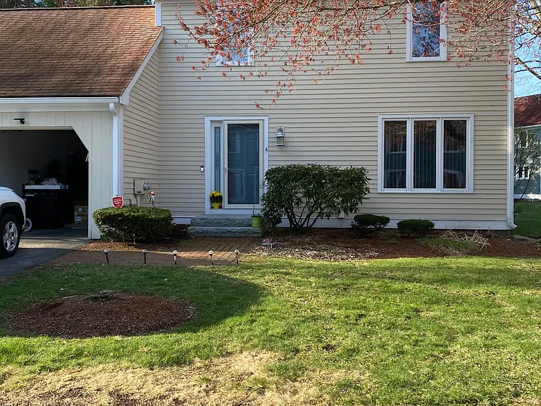 4 Sunflower Ln — Photo 4