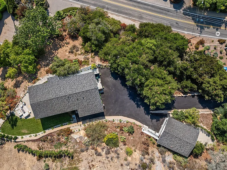 1378 Sycamore Canyon Rd — Photo 38
