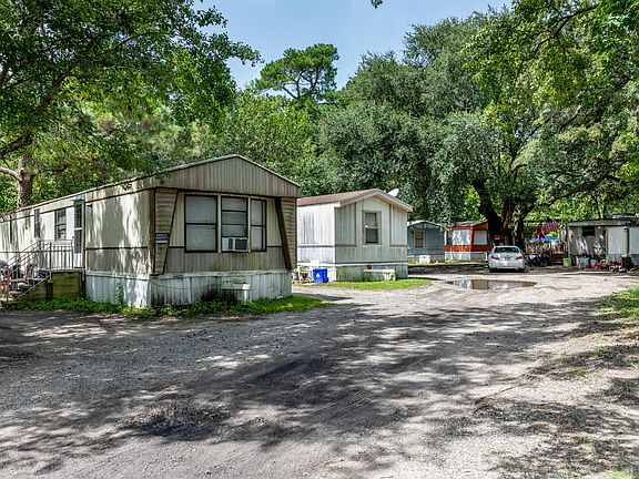 4th image of 3854 Dorsey Ave