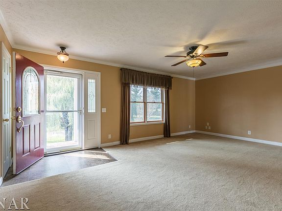 2nd image of 14668 Autumn Rd