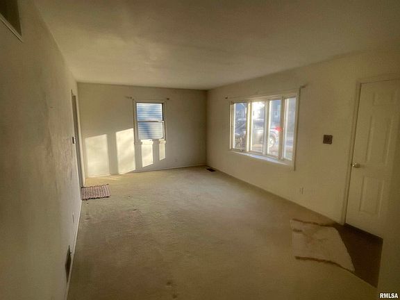2nd image of 24 Blackhawk Hills Dr