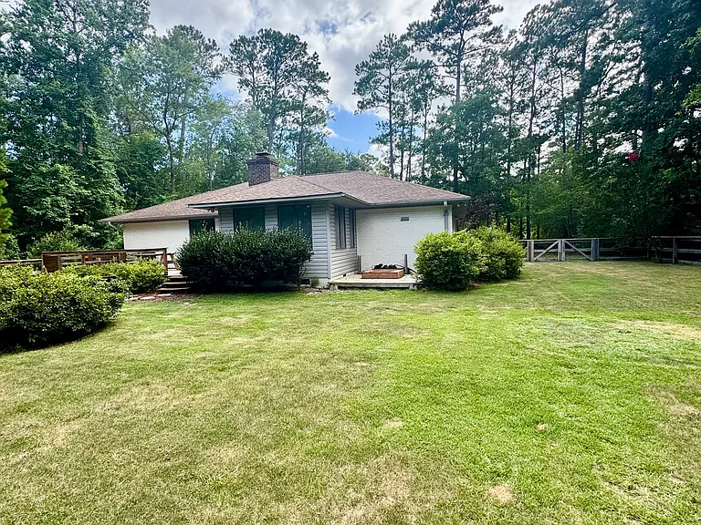 303 Long Leaf Dr — Photo 24