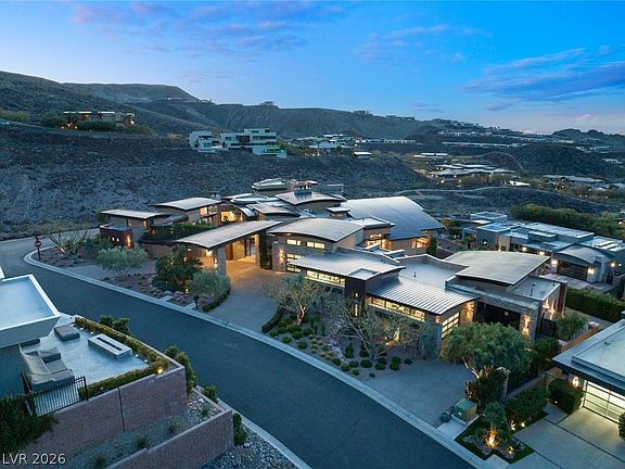 3rd image of 681 Tranquil Rim Ct