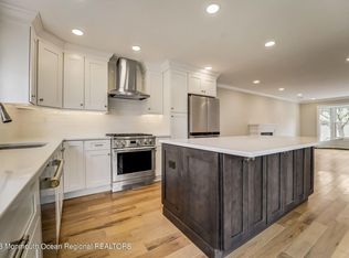 65 E River Rd APT 8, Rumson, NJ 07760