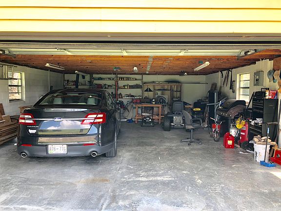 2 Car Detached Garage