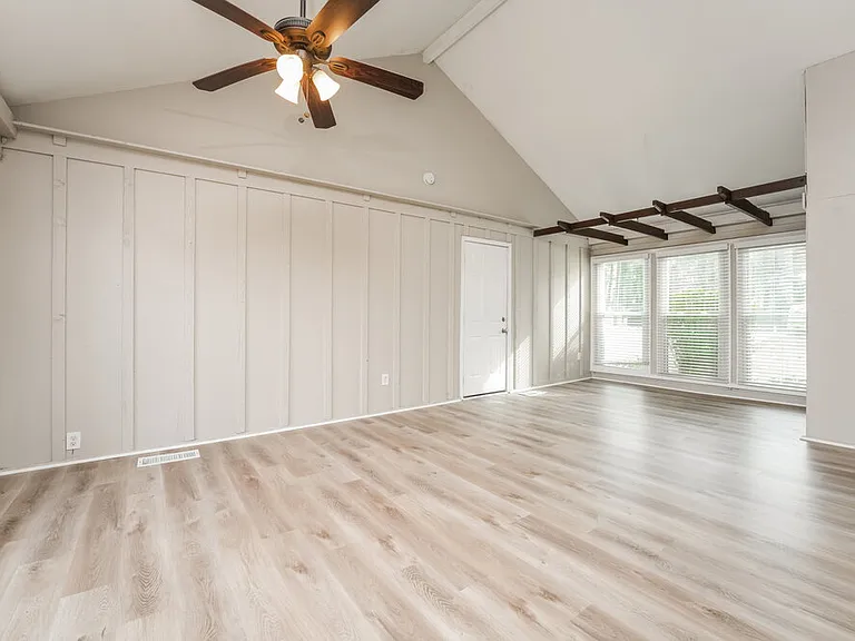 963 Asborough Ct — Photo 9