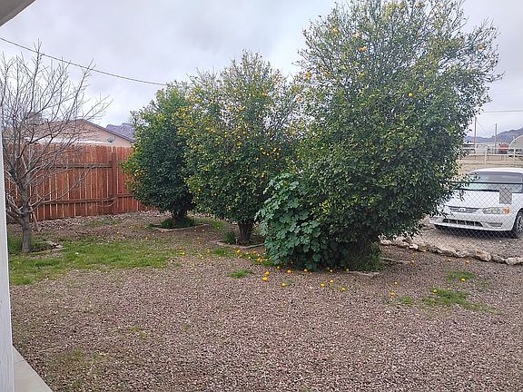 4th image of 800 S Elfrida Rd