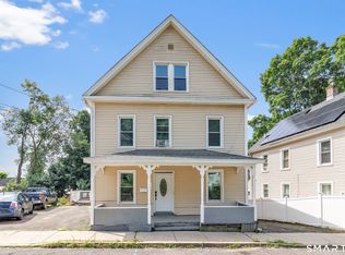 17 Sarsfield St, Waterbury, CT 06704