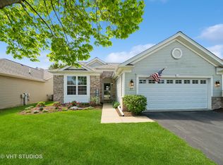 2835 Cascade Falls Cir, Elgin, IL 60124