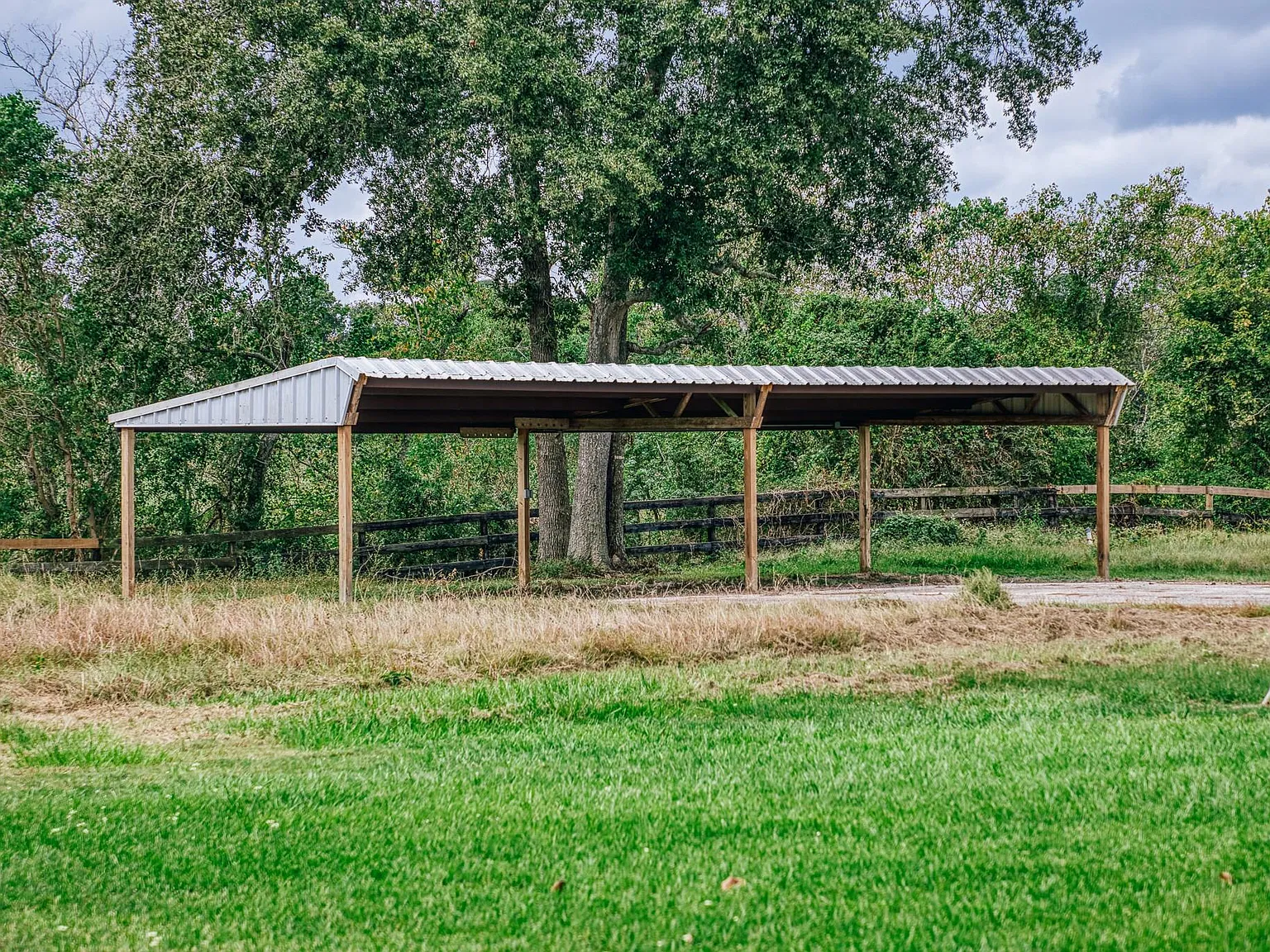 Studio, $10,000 — Photo 4