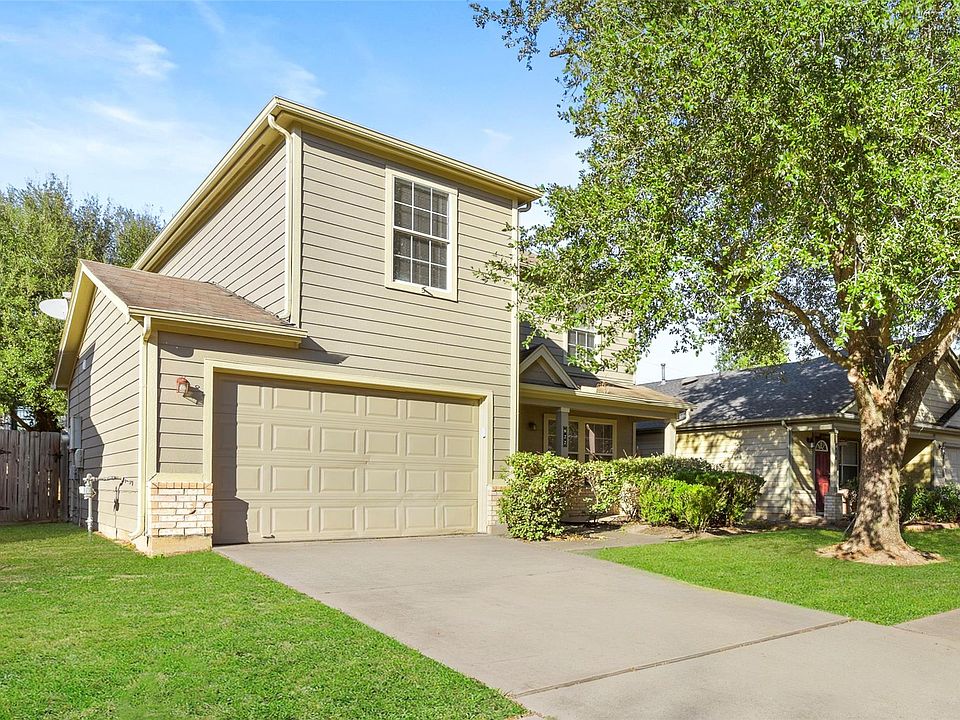 1st image of 822 Grand Plains Dr
