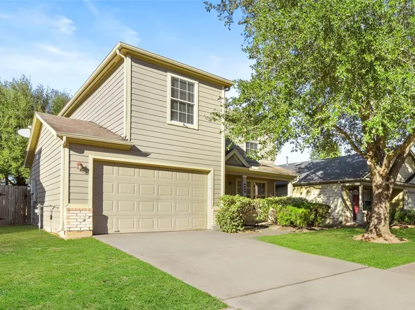 822 Grand Plains Dr, Houston, TX 77090