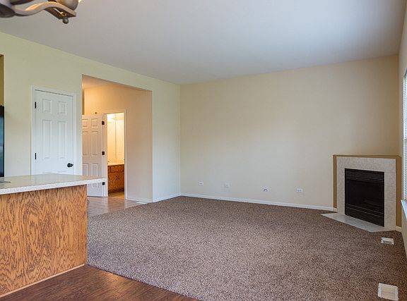 4th image of 16755 Hazelwood Dr