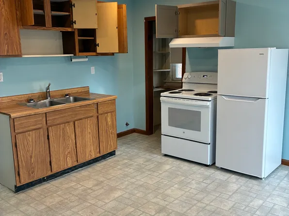 77 School St, Hatfield, MA 01038