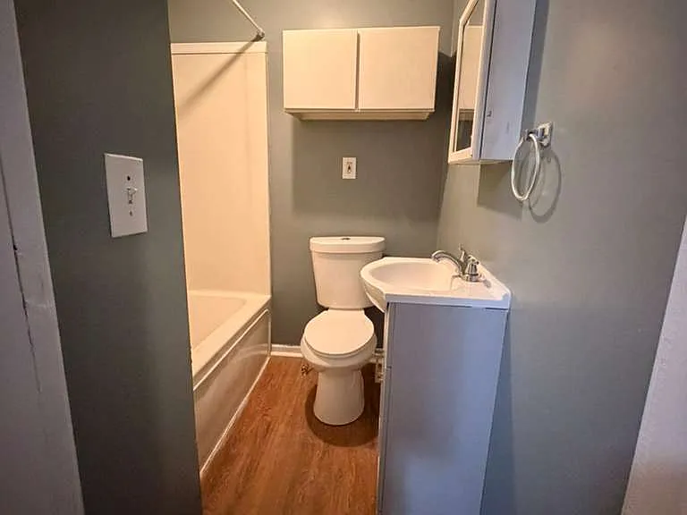 884 3rd Ave #1 — Photo 9
