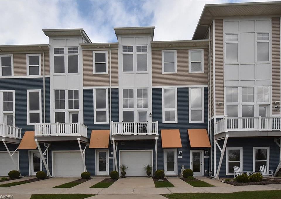 1st image of 381 Freshwater Dr